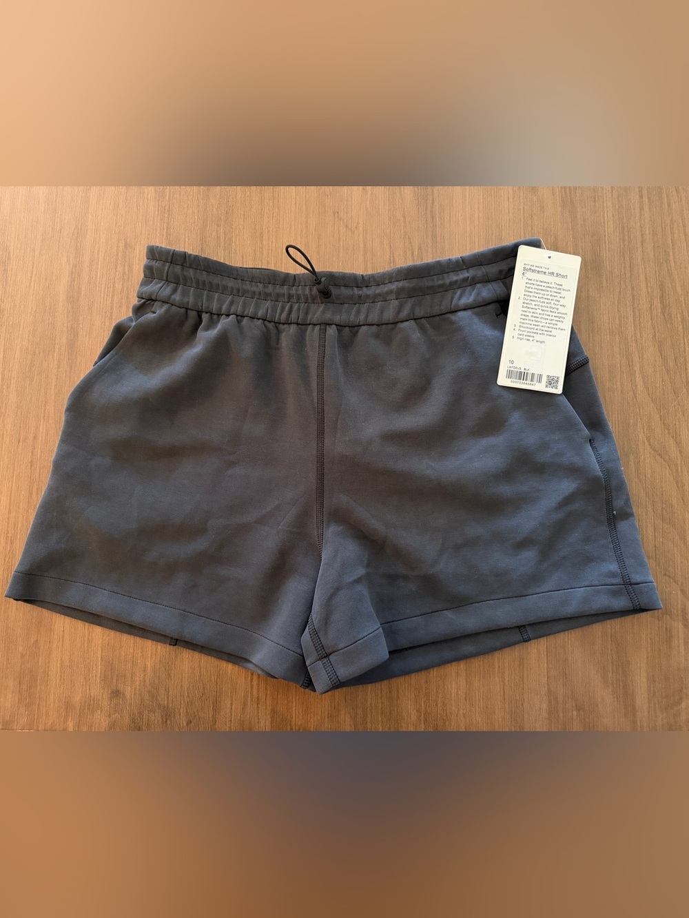 lululemon athletica softstreme HR black Athletic Shorts - size 10 - NWT
